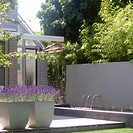 Tuin 2.1 moderne tuin met strakke muren en hoogte verschillen